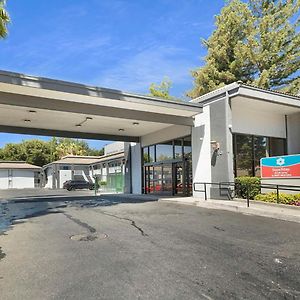 Surestay Plus Hotel By Best Western Sacramento North